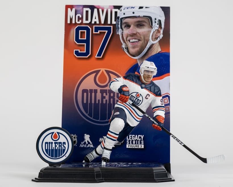 Figurka NHL McFarlane Connor McDavid Bílá