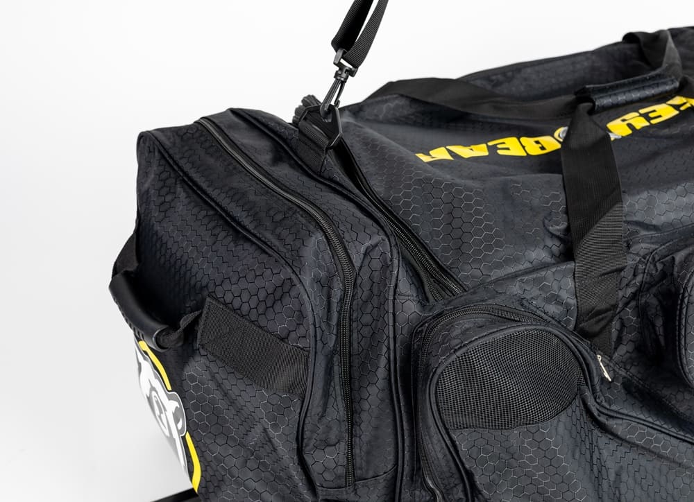 Hokejová taška Hockey Bear Wheel Bag Upgraded Senior - Černá/Žlutá